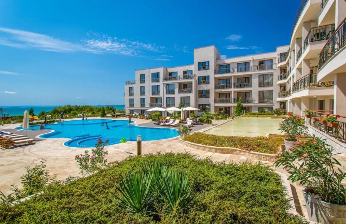 June One Bedroom Sea View Apartment Diamond Beach Resort Sarafovo Bagian luar foto